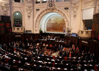 Alerj celebra 50 anos com visita teatralizada no Palácio Tiradentes