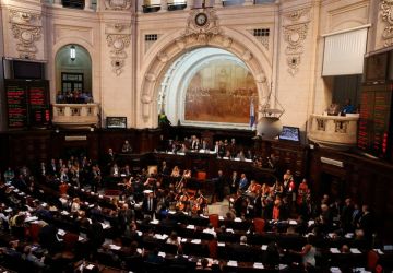 Alerj celebra 50 anos com visita teatralizada no Palácio Tiradentes